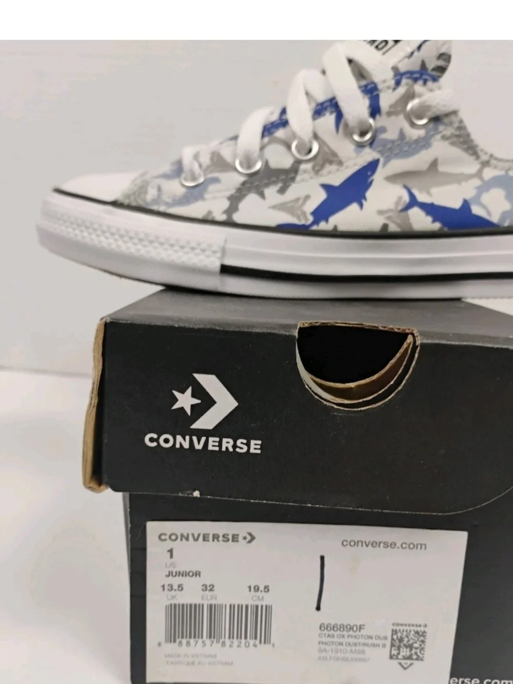 Converse Kids Low Top Shark Print Sneaker - White/Blue